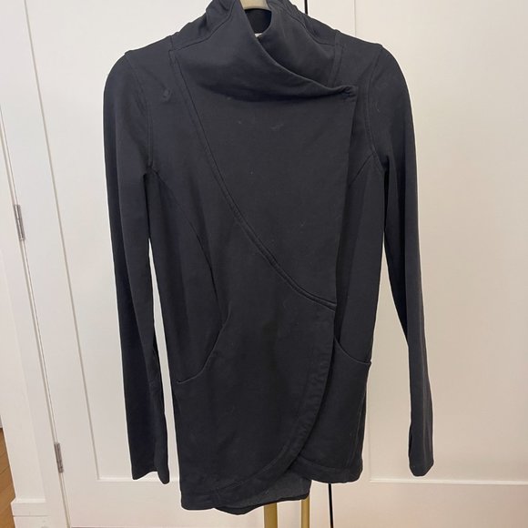 Lululemon That's a Wrap Jacket, Black, Size 4 - Picture 7 of 15